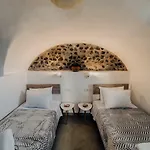 Holiday home Pueblo Viejo Kamari (Santorini)